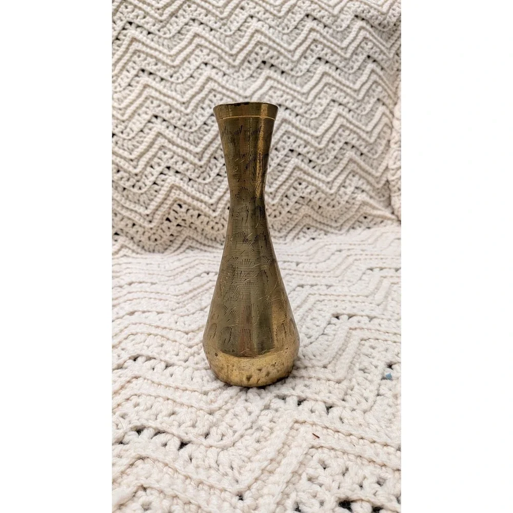 Vintage‎ Etched Brass Bud Vase 6 Inch Tall Feather Pattern Boho Decor Accent